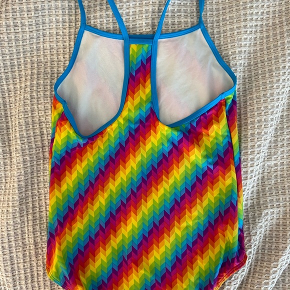 NEVER WORN ⭐️ Girls Speedo One-Piece Swimsuit - Picture 2 of 3